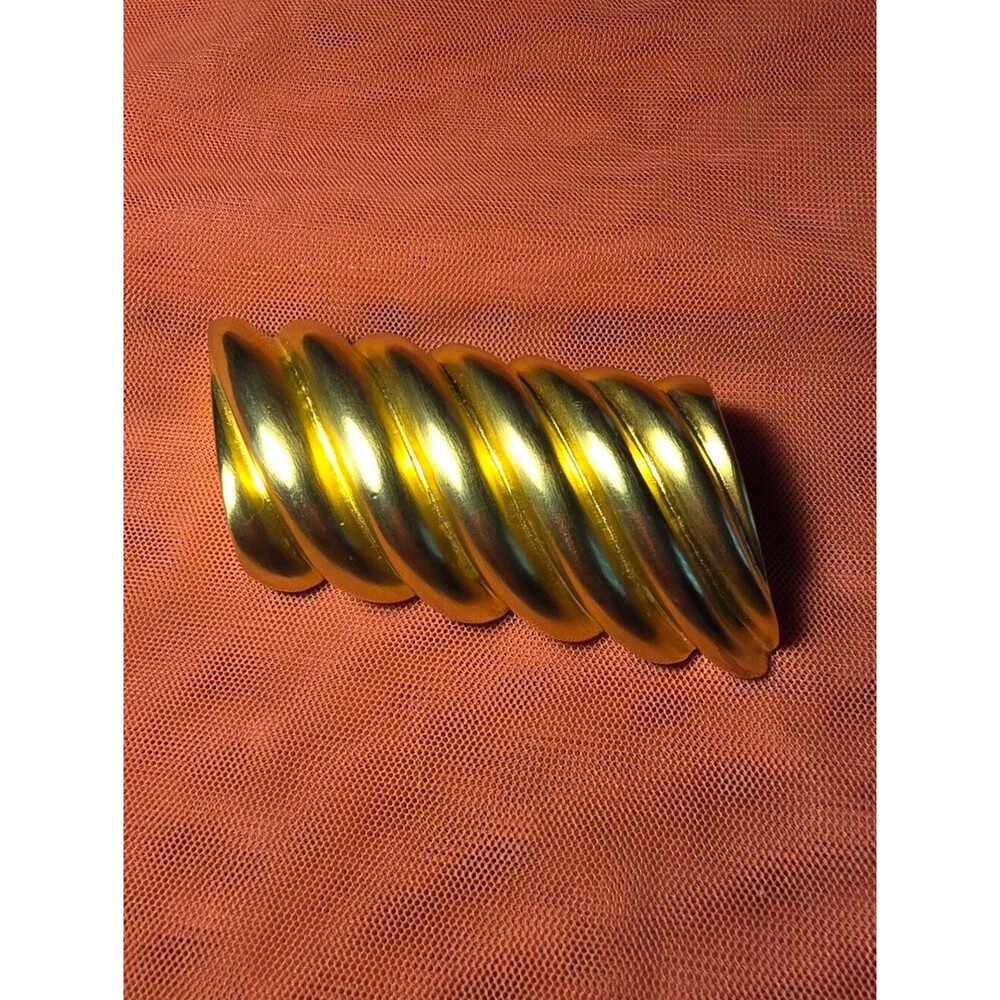 Vintage Les Bernard Chunky Gold Tone Brooch
